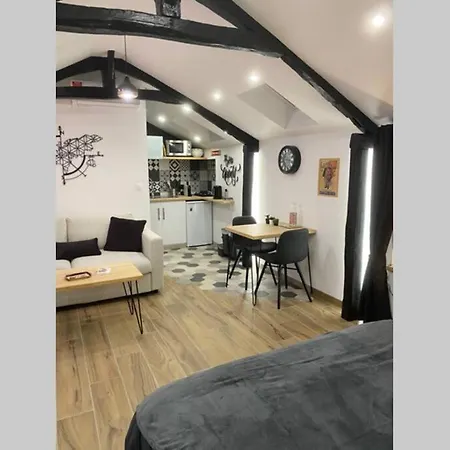 Appartement Gîtes Des Voyageurs - Le Nantes *